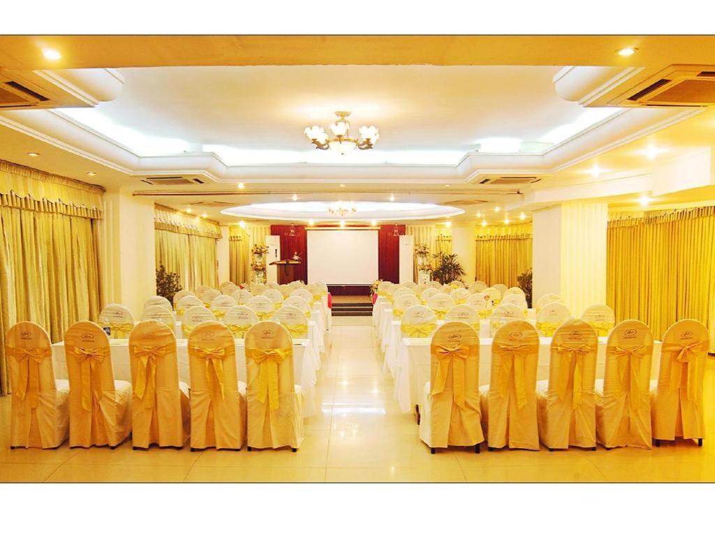 Bamboo Green Central Hotel Дананг Екстер'єр фото