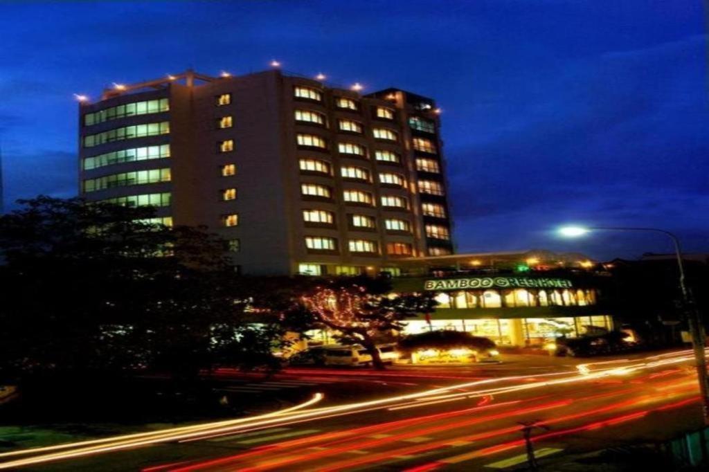 Bamboo Green Central Hotel Дананг Екстер'єр фото