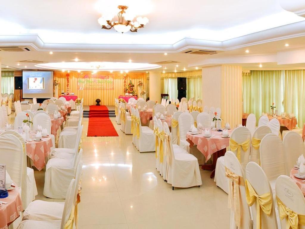 Bamboo Green Central Hotel Дананг Екстер'єр фото