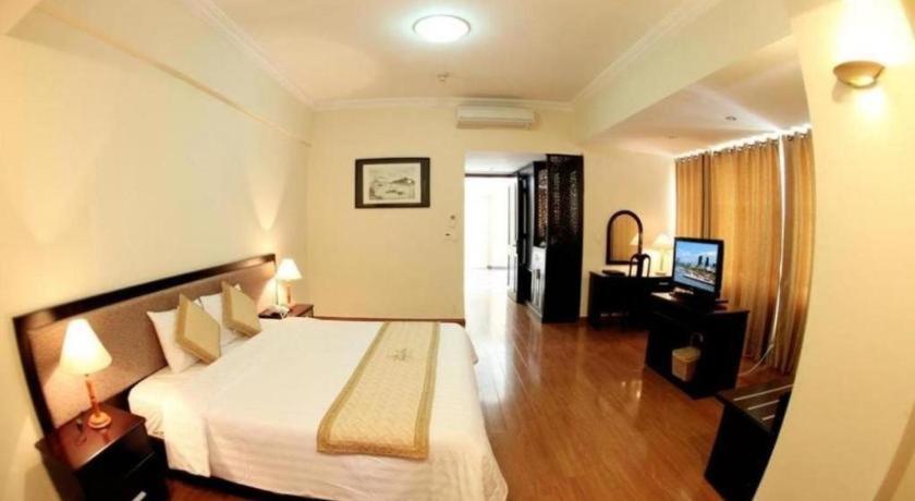 Bamboo Green Central Hotel Дананг Екстер'єр фото