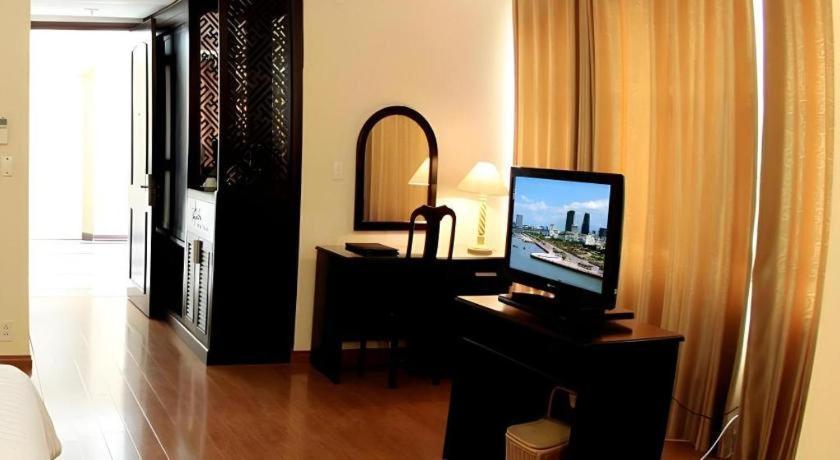 Bamboo Green Central Hotel Дананг Екстер'єр фото