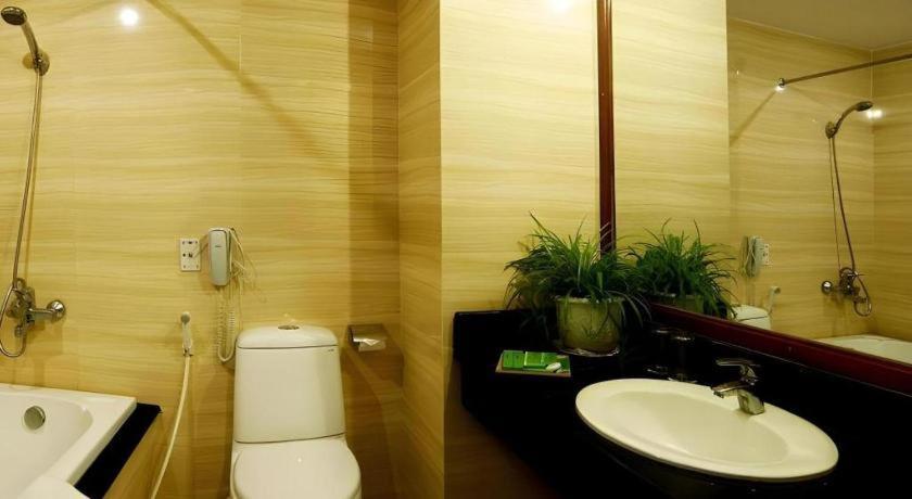 Bamboo Green Central Hotel Дананг Екстер'єр фото